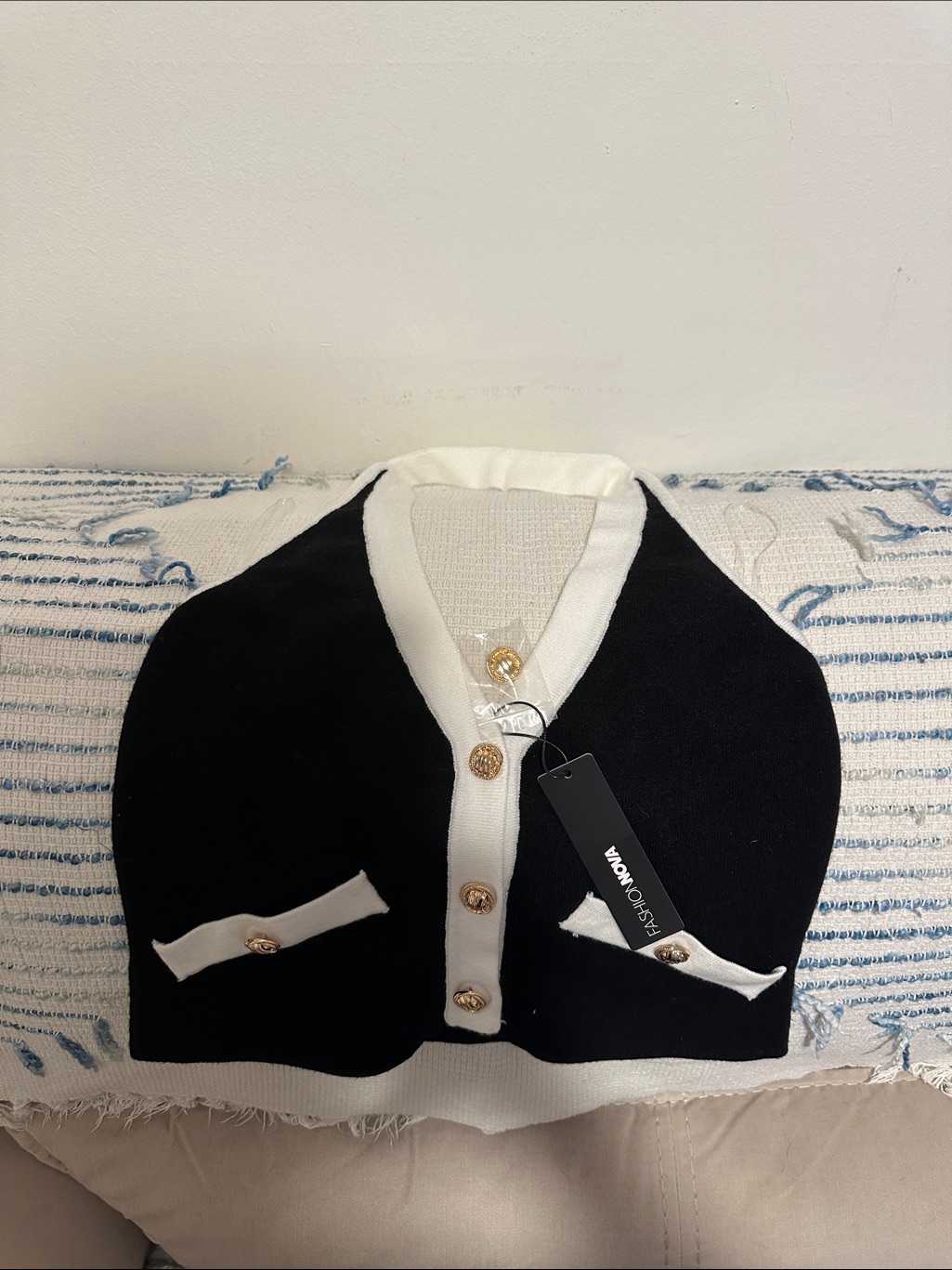 Fashion Nova Black And White Cropped Knit Tank With Gold Buttons